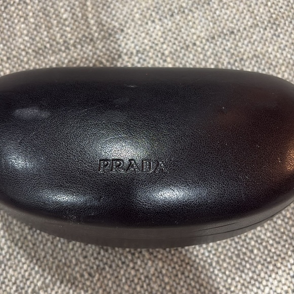Mens Prada sunglasses - Picture 5 of 6